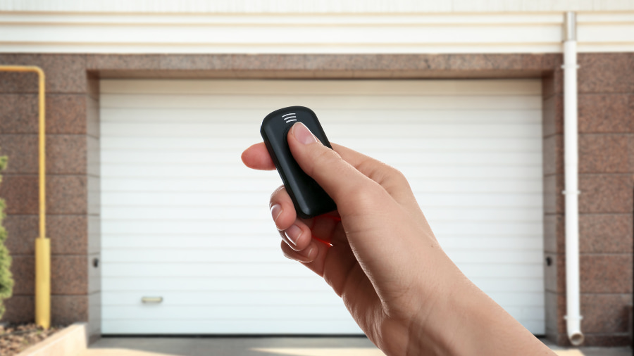 Factors to Consider When Choosing an Automatic Sliding Door in Dubai